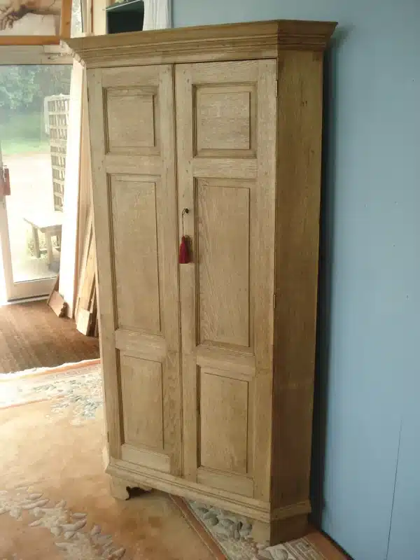 Freestanding 19th Century Bare Oak two door corner cupboard/ Hall cupboard - Image 8