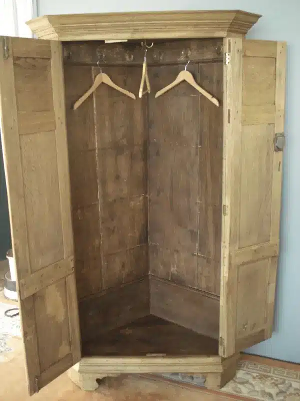 Freestanding 19th Century Bare Oak two door corner cupboard/ Hall cupboard Antique Cupboards 5