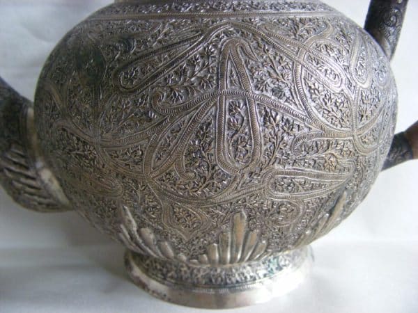 Gorgeous Anglo Indian Silver Bachelor Tea Pot c1890 Kashmir Shawl Pattern - Image 4