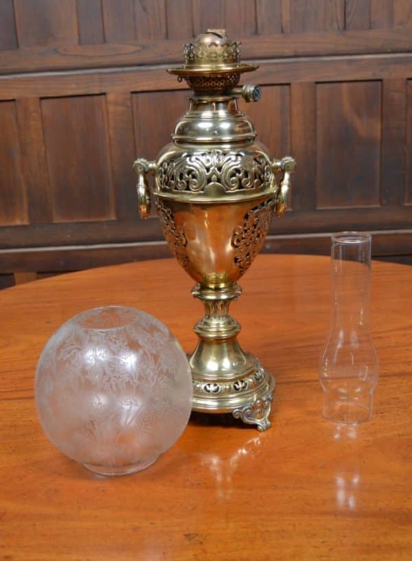 Victorian Brass Paraffin/ Oil Lamp SAI2657 - Image 3