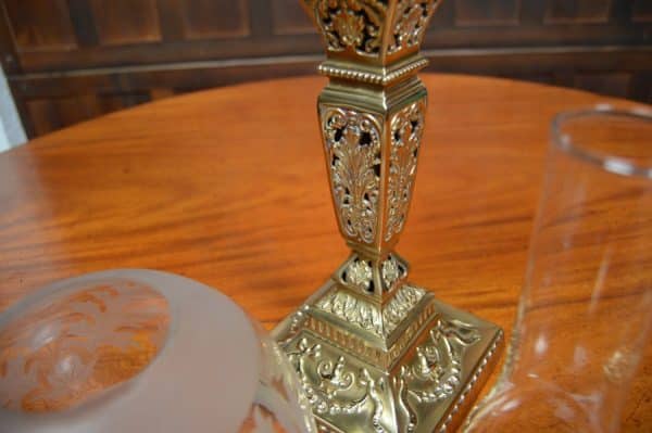 Victorian Brass Paraffin Lamp SAI2961 - Image 3