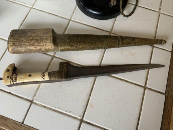 Tribal Dagger Far Eastern origins. Antique Knives 21