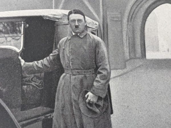 Adolf Hitler photo cigarette cards from the 1930s rare - Image 4