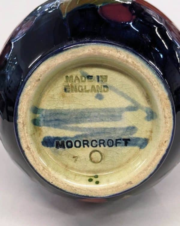 Moorcrofy Vase Moorcroft Miscellaneous 5