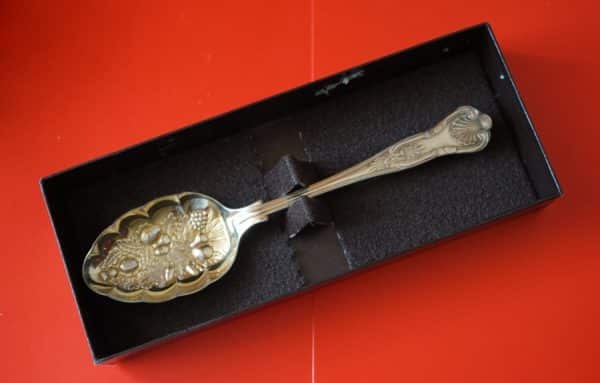 Large Sheffield E P N S Berry Spoon with Gilded Bowl – Collectable Item Boxed Berry Spoon Antique Silver 4