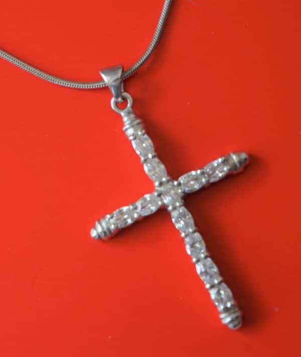 925 Silver Gem Set Crucifix Pendant - Boxed - Image 4