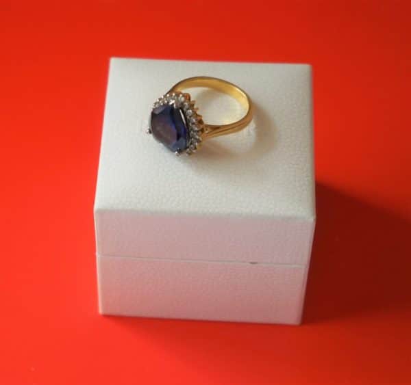 Vintage Gold Blue Sapphire Heart Shaped Ring – Boxed Boxed Diamond Rings Antique Jewellery 3
