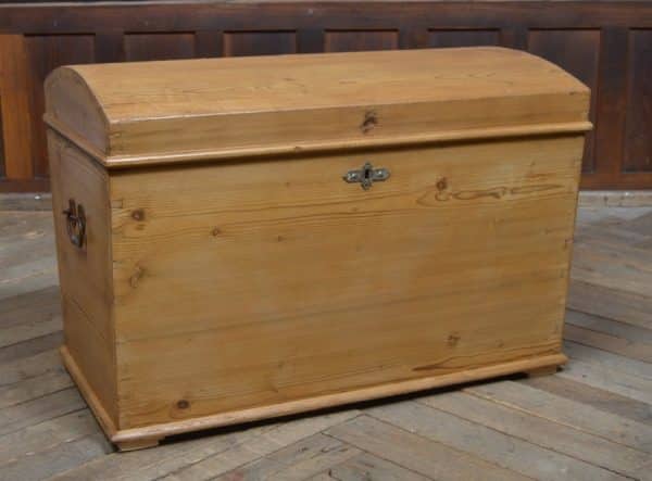 Victorian Pine Domed Top Trunk SAI3020 Antique Chests 13