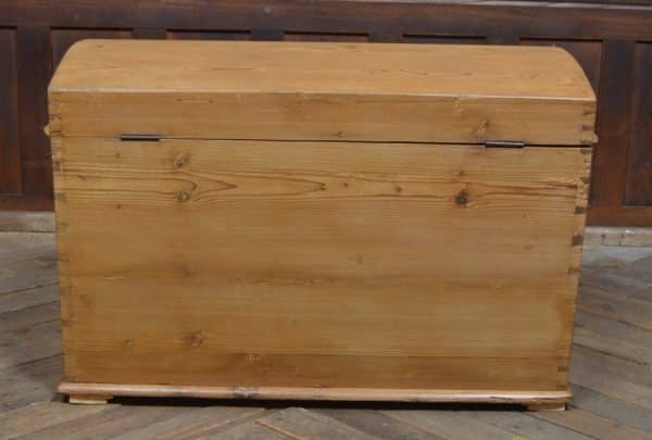 Victorian Pine Domed Top Trunk SAI3020 - Image 5