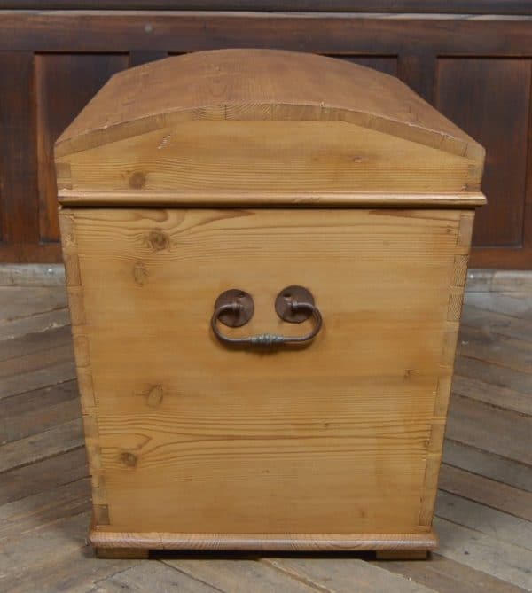 Victorian Pine Domed Top Trunk SAI3020 Antique Chests 6