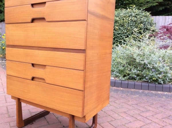 Uniflex Chest of Drawers 1960’s chest of drawers Antique Chest Of Drawers 6