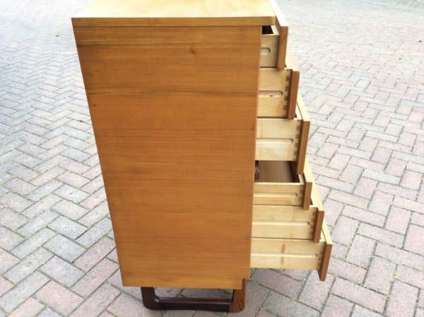 Uniflex Chest of Drawers 1960's - Image 9
