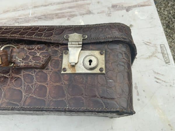 Crocodile suit case Mans/Woman’s Vintage 11