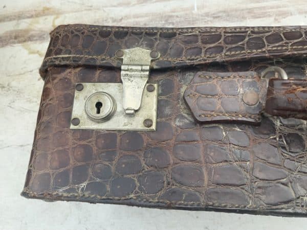 Crocodile suit case Mans/Woman’s Vintage 13