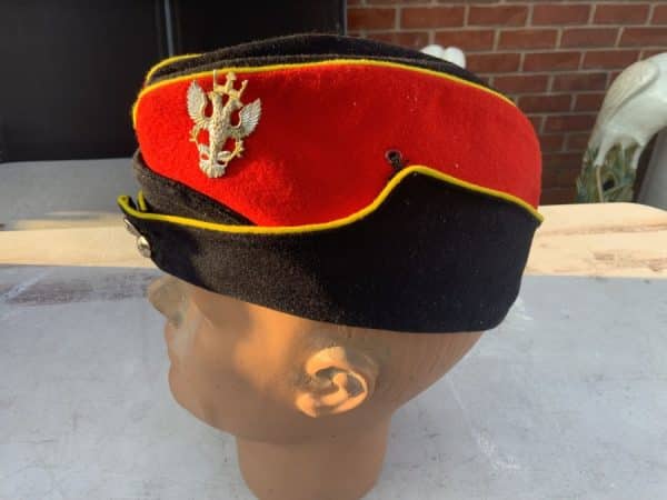 British Hussars peaked cap and Badge Military & War Antiques 3