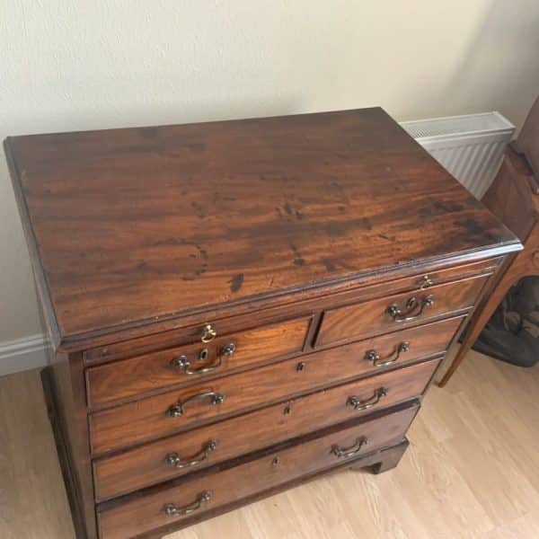George 11 Brush slide mahogany chest of drawers. Antique Draws 4