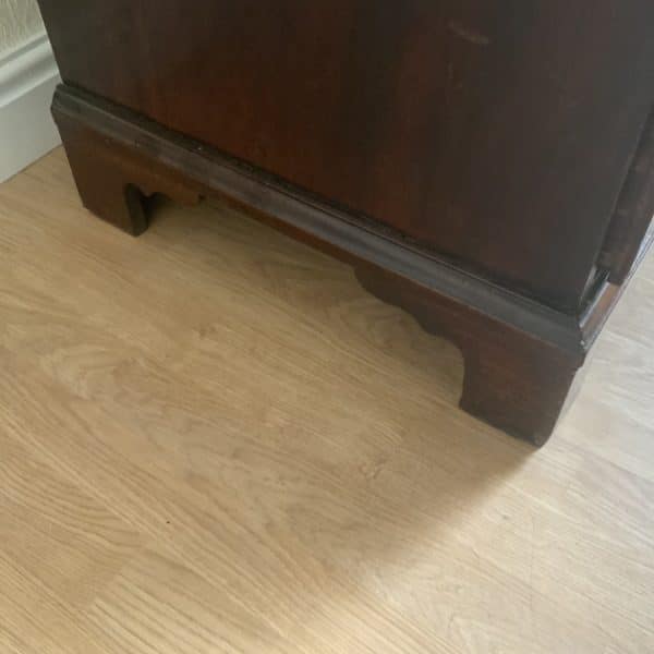 George 11 Brush slide mahogany chest of drawers. - Image 5