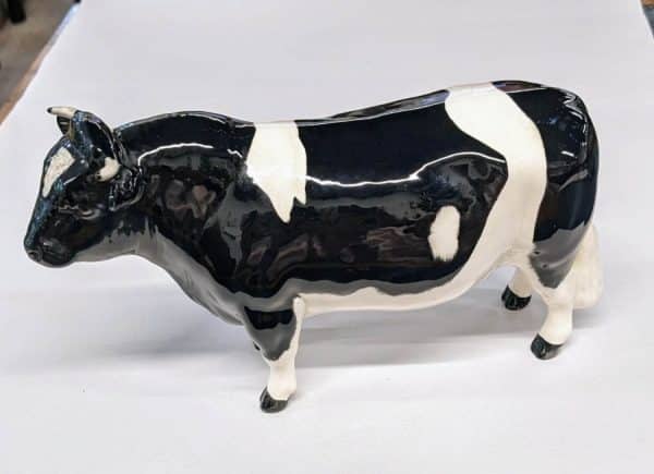 Coddington Hilt Bar Friesian Bull - Image 4