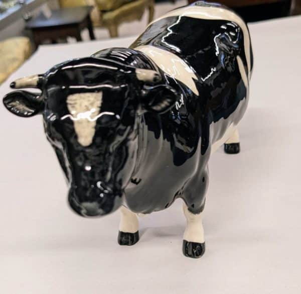 Coddington Hilt Bar Friesian Bull