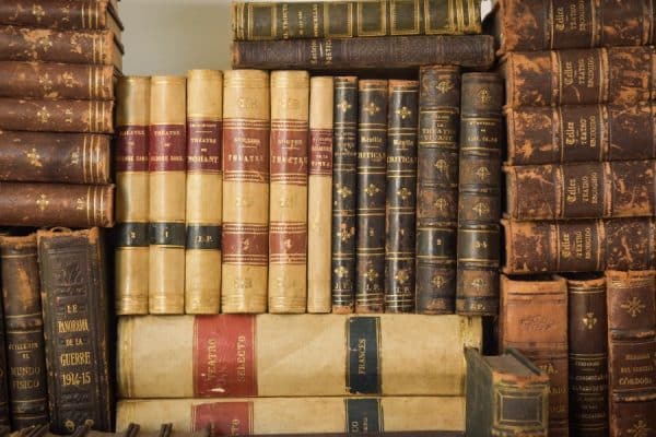 Large Collection of 147 Antique Books - Image 9