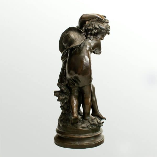 Bronze Statue of Two Children holding a Bouquet of Flowers, signed by Auguste Moreau. - Image 4