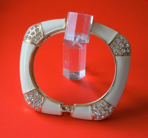Vintage Gold Ivory colour Enamel Rhinestone Hinged Bangle - Boxed - Image 3