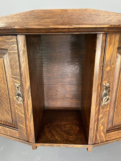 Arts & Crafts Wall Cabinet by Shapland & Petter cabinet Antique Cabinets 5