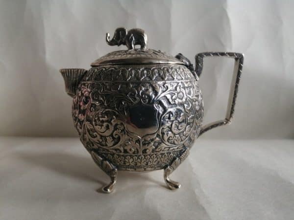 RARE Anglo Indian Silver Bachelor’s Teapot c1890 SIGNED Kutch / Lucknow Elephant Finial