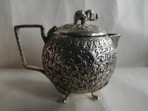 RARE Anglo Indian Silver Bachelor’s Teapot c1890 SIGNED Kutch / Lucknow Elephant Finial Chennai Antique Silver 7