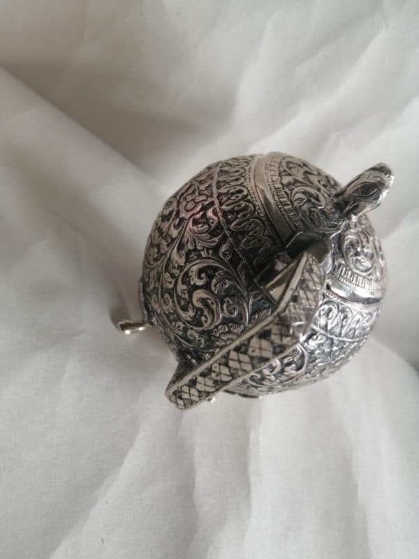 RARE Anglo Indian Silver Bachelor’s Teapot c1890 SIGNED Kutch / Lucknow Elephant Finial Chennai Antique Silver 11