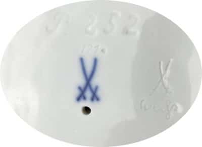 Meissen fine white porcelain - Image 2
