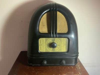 Art Deco radio