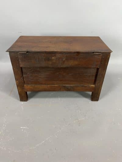 Welsh Oak Coffer Bach - Image 6