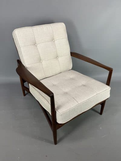 Kofod-Larsen for G Plan Lounge Chair 1960s danish Antique Chairs 3