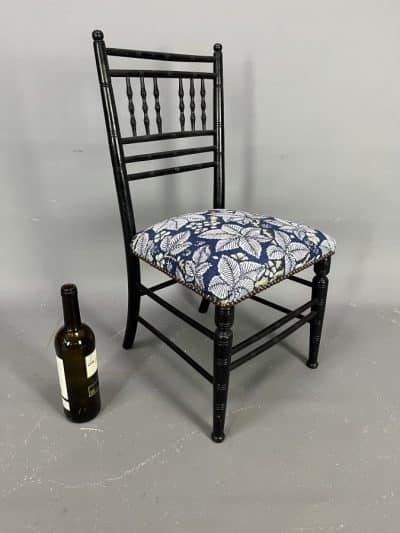 William Morris Arts & Crafts Sussex Chair