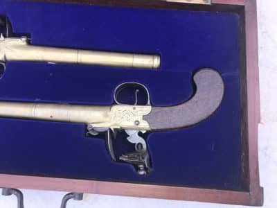 Flintlock pistols Boxed Antique Guns 4