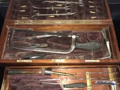Mid 19th century Surgeons boxed toolset Antique Boxes 5