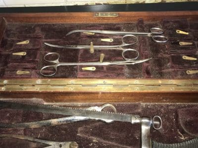 Mid 19th century Surgeons boxed toolset - Image 5