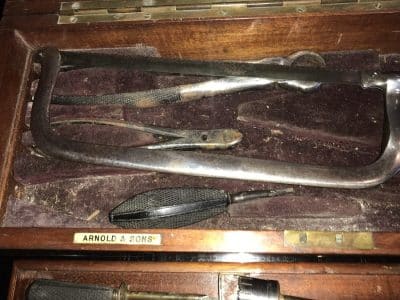 Mid 19th century Surgeons boxed toolset Antique Boxes 9