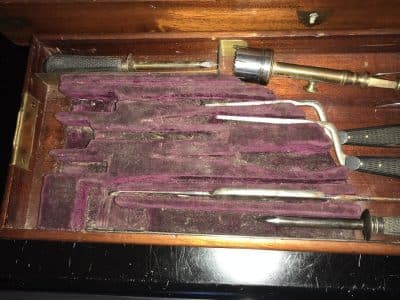 Mid 19th century Surgeons boxed toolset Antique Boxes 10