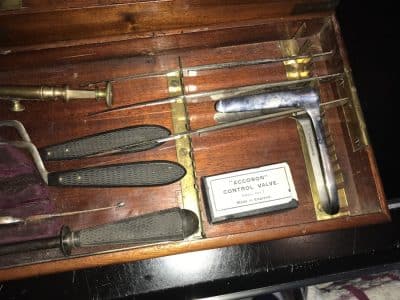 Mid 19th century Surgeons boxed toolset Antique Boxes 11