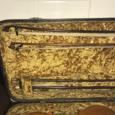 French Violins 4/4 cased with 4 bows. - Image 5