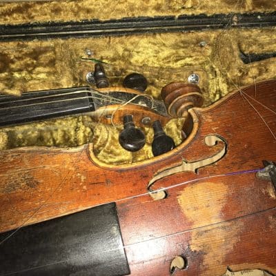 French Violins 4/4 cased with 4 bows. Antique Musical Instruments 10