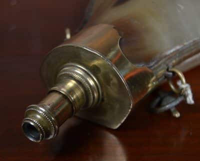 19th Century Green Horn Powder Flask SAI3139 - Image 4