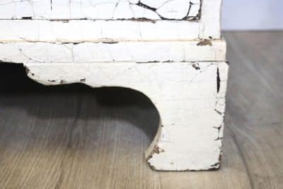 A lovely Victorian painted pine chest of drawers. - Image 9