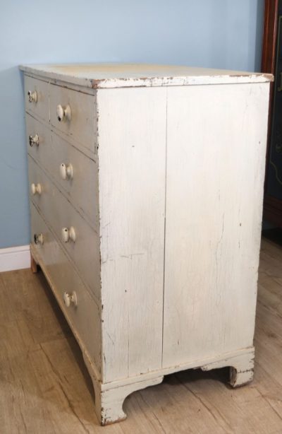 A lovely Victorian painted pine chest of drawers. Late Victorian Antique Chest Of Drawers 7