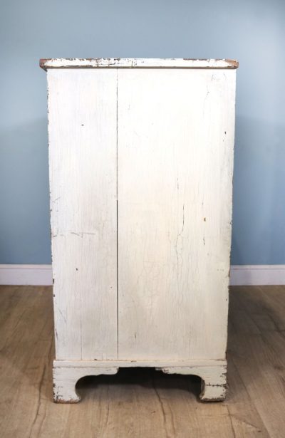 A lovely Victorian painted pine chest of drawers. - Image 6