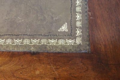 A lovely mahogany twin pedestal desk. - Image 11