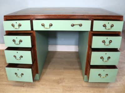 A lovely mahogany twin pedestal desk. - Image 3
