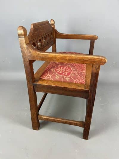Set of 3 Gothic Revival Hall Seats - Image 4
